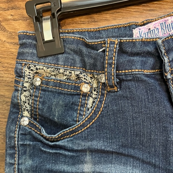 Denim and lace shorts by karma blue - Picture 3 of 5
